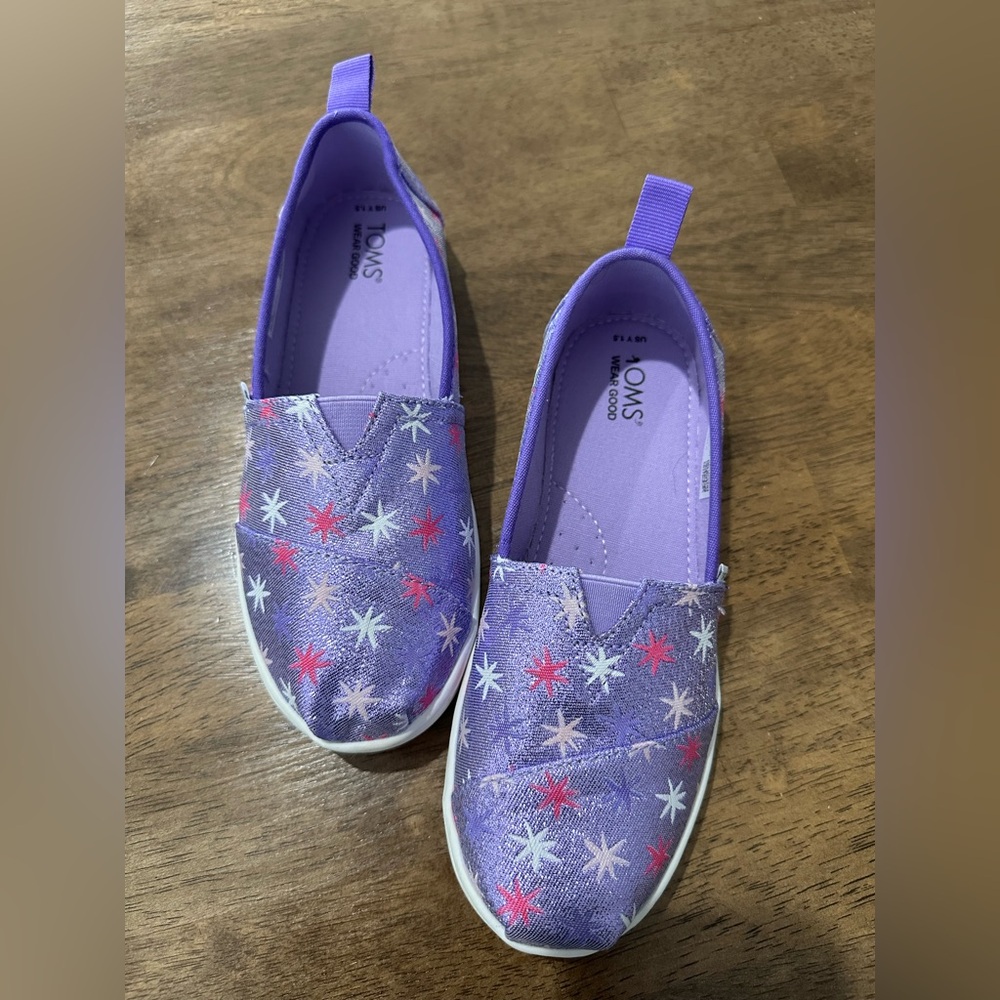 Toms size 1.5Y girls alpargata, sparkly lavender with pink/white stars, ex cond